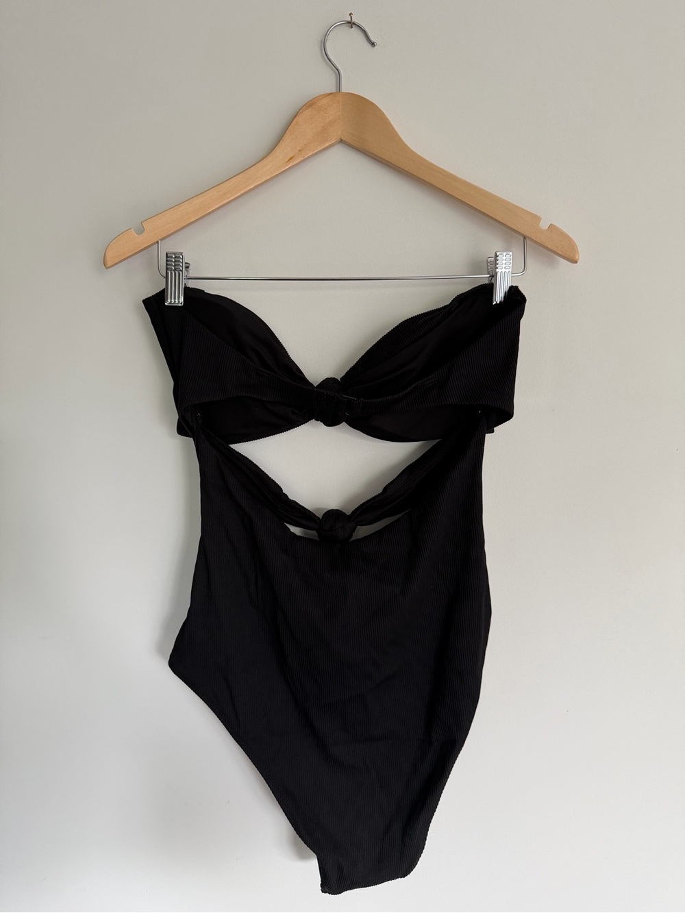 Aerie Black Ribbed Cutout One-Piece Swimsuit | Knotted Detail | Size Large - Picture 4 of 6